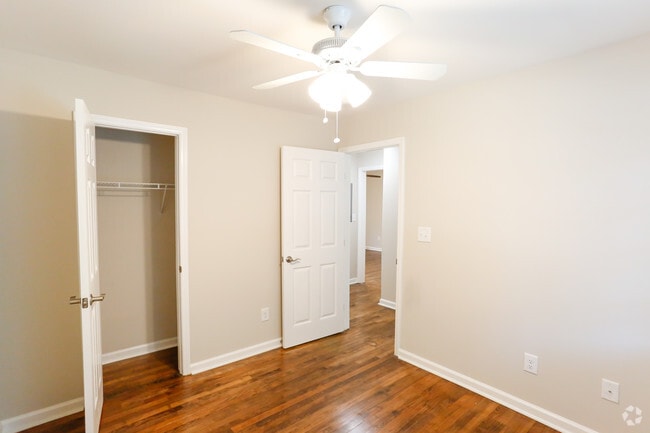 2BR,1BA