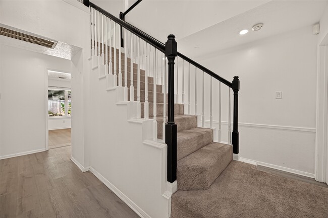 Photo - 12619 Chriswood Dr