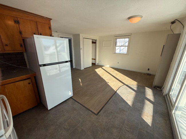 Photo - 190 Ashworth Ave Unit 2A