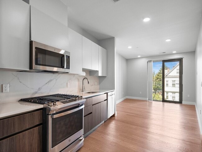 Photo - 9 Central St Unit 207