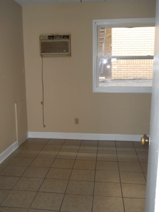 Photo - 796 W Market St Unit #A