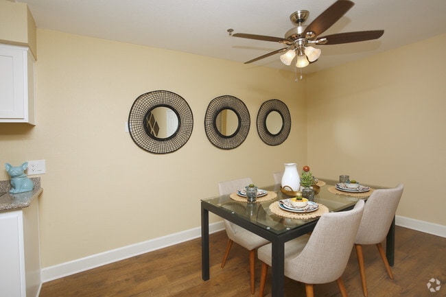 2 BR, 2 BA