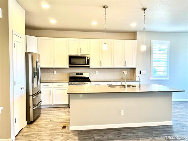 Photo - 8962 Red Bud St