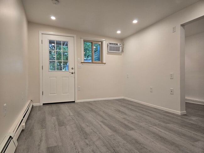 Exit to back patio - 416 Boyd St Unit Apartment