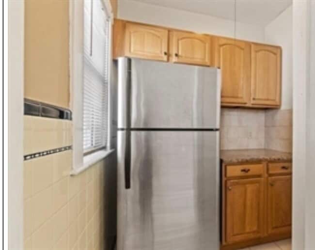 Building Photo - 38 George St Unit #1