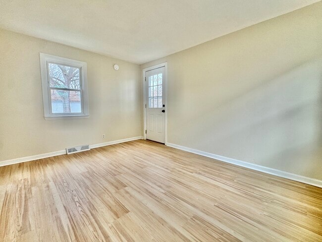 Photo - 63 St John St Unit 3