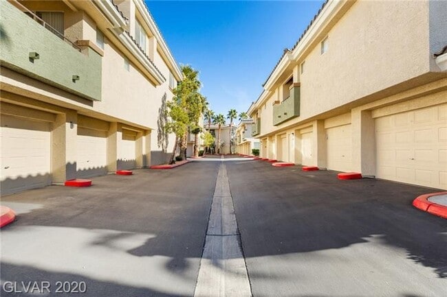 Photo - 7131 S Durango Dr