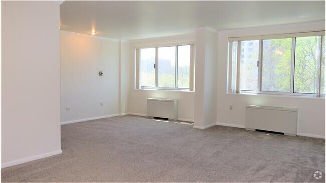 Building Photo - 10500 Rockville Pike Unit 311 Rental