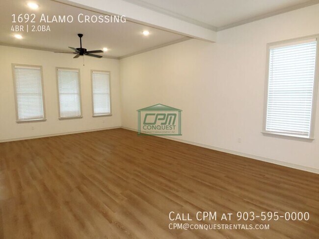 Photo - 1692 Alamo Xing Rd
