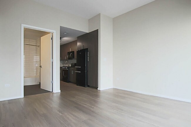 Photo - 1212 N Wells St