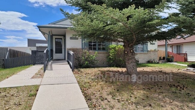 Building Photo - 2619 Sagebrush Ave