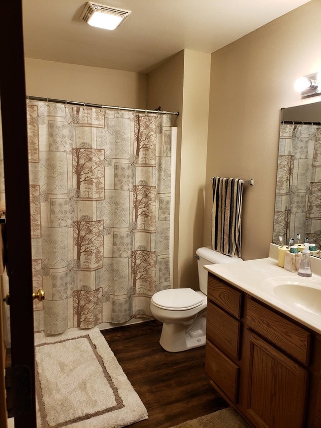 112 Lakewood Terrace Unit 3