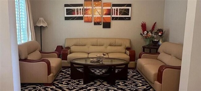 Photo - 1880 Willshire Glen Casa