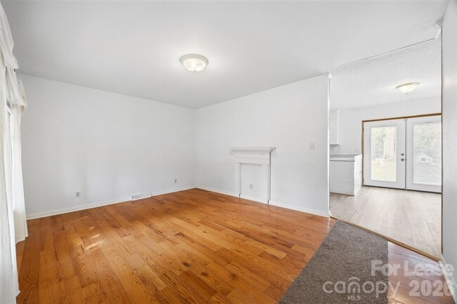 Photo - 1037 Stoneybrook Ln