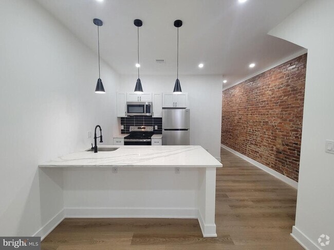 Building Photo - 2933 N 12th St Rental