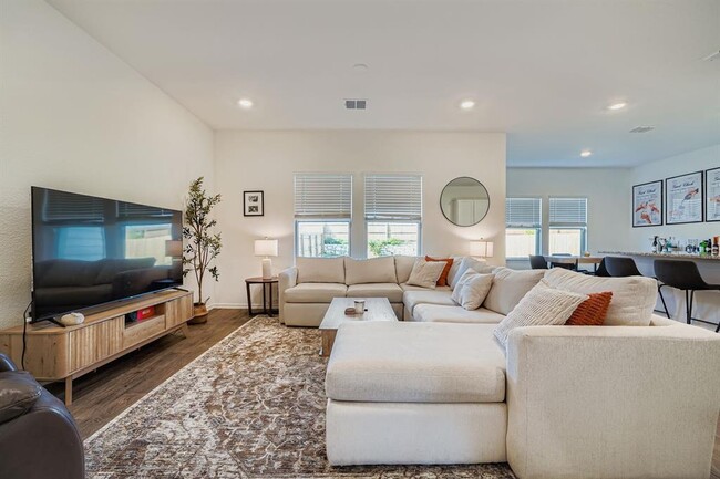 Photo - 18421 Cremello Dr