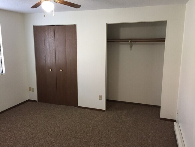 Photo - Two Bedroom/Two Bathroom w/Balcony & Garage Unit WW-4