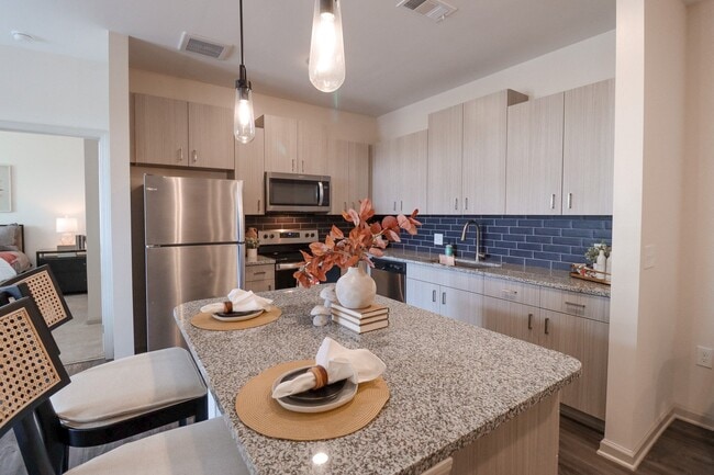 Building Photo - The Crest at Acworth Rental