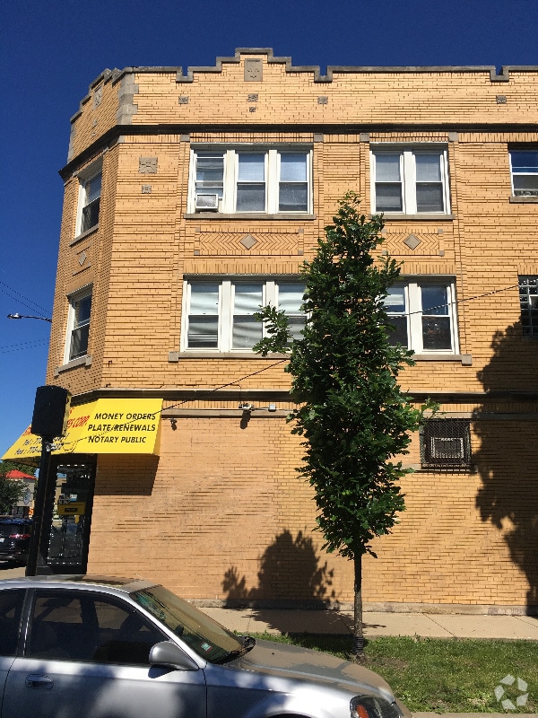 Building Photo - 4421 W Fullerton Ave Unit 3 Rental