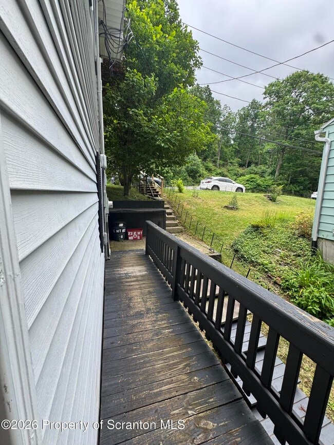 Photo - 23 E Mountain Rd