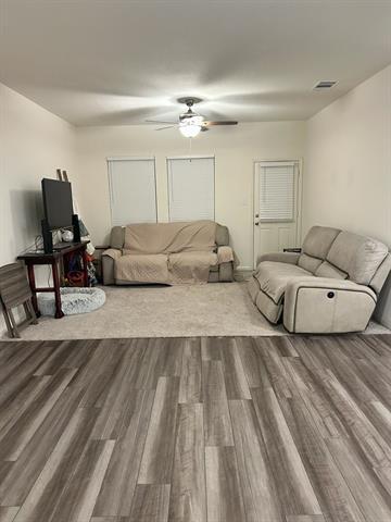 833 Lexington Ln