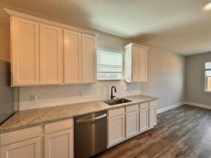 Photo - 910 Emerson Dr