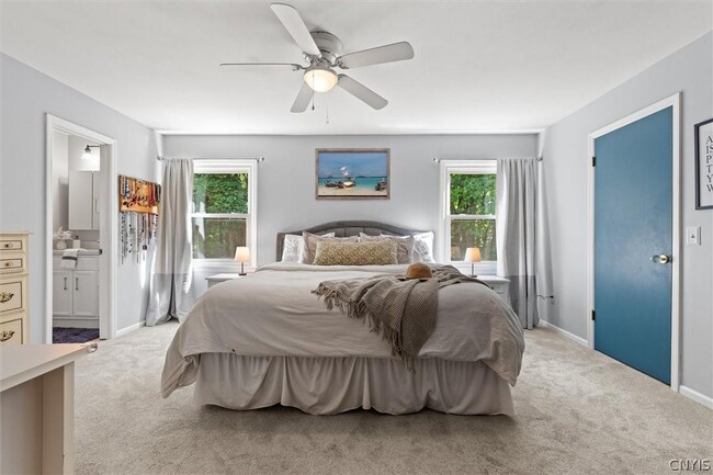 Photo - 709 Winkworth Pkwy