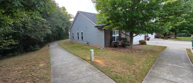 335 Shallowford Reserve Dr
