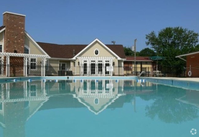 Building Photo - Village at the Arbors Rental