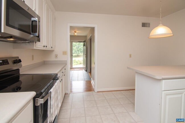 Photo - 1313 Grove Rd