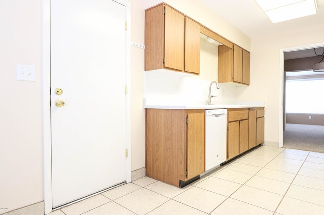 Photo - 10943 W Tropicana Cir