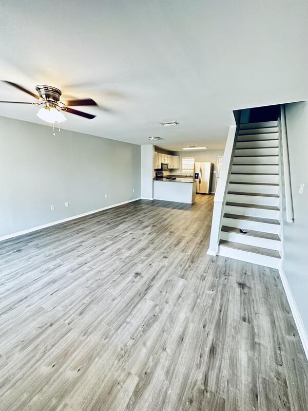 Photo - 6722 Van Buren St