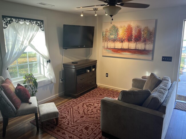 Photo - 256 Hoots Dr