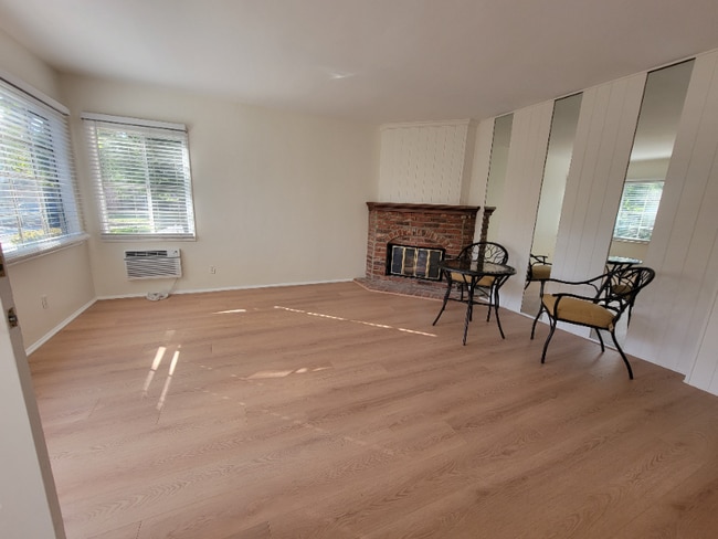 Photo - 7266 Allott Ave Unidad 7266