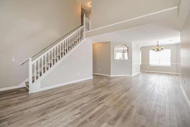Photo - 20 Grayson Ln