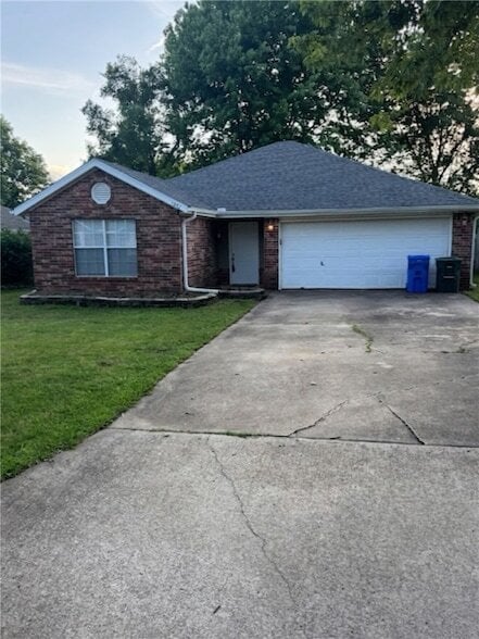 Building Photo - 1227 S Camellia Ln