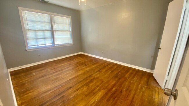 Photo - Handyman Special $0 First Month's Rent / “...