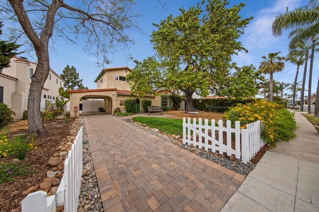 Photo - Luxury Living in the Heart of Kensington -... Apartment Unit B