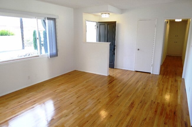 Photo - 5524 Temple City Blvd