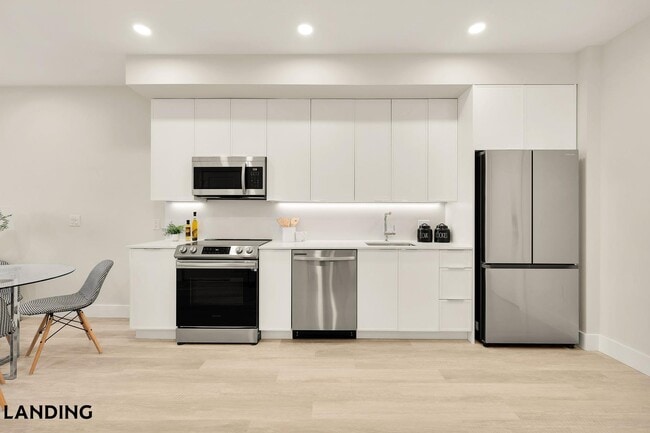 Photo - 2005 11th St NW Unidad 504