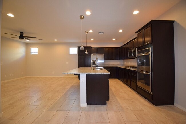 Photo - Beautiful Cooley Station Bungalow, 3 bed 2.5 bath with loft