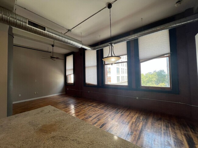 Photo - Updated Two Bedroom Loft Available Downtown!