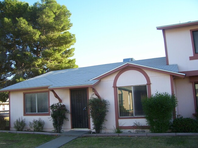 Building Photo - 6034 N 30th Ave Rental
