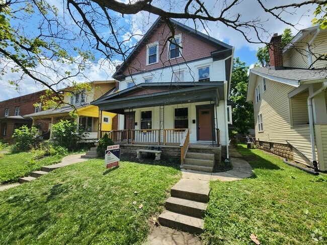 Building Photo - 477 Wyandotte Ave Rental
