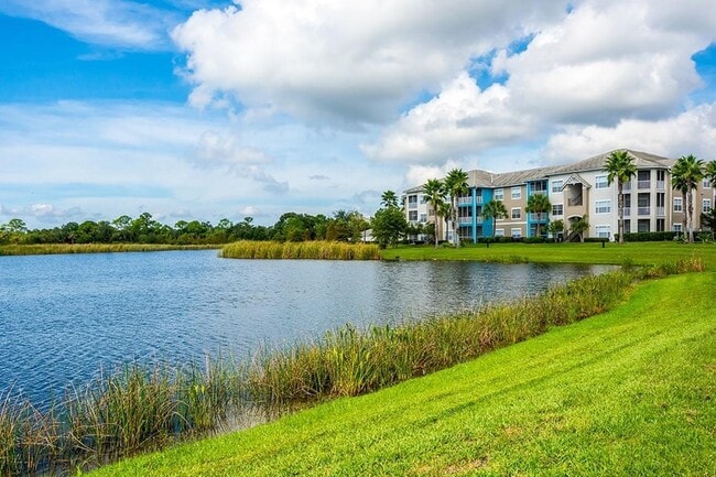 Mallory Square - Mallory Square Apartments