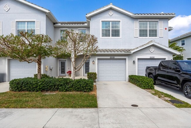 Building Photo - Experience Town Home living.. Welcome to W...