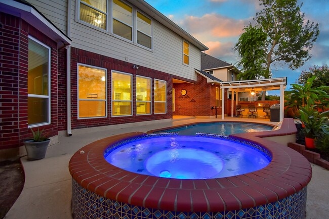 Photo - 7902 Silent Forest Dr