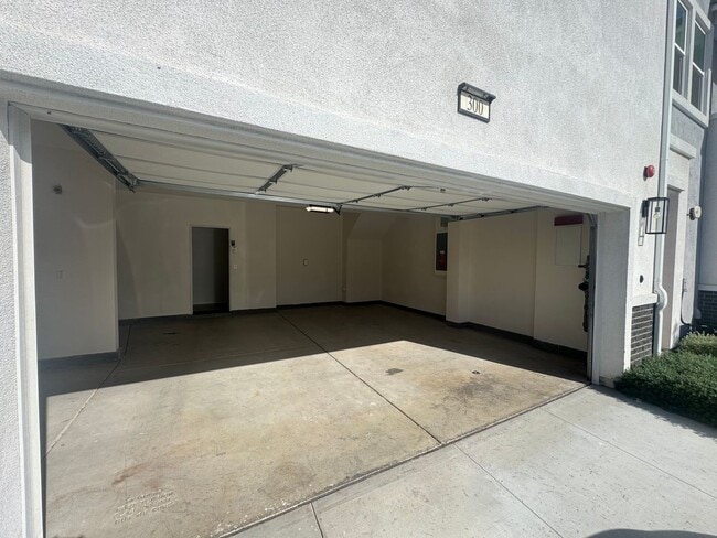 Photo - 2 Bedrooms 2.5 Bathrooms condo