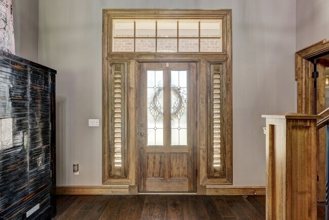 Photo - Luxury home in Oak Tree Park with a pool/tennis court/playground/walking trails - Edmond North Hi...