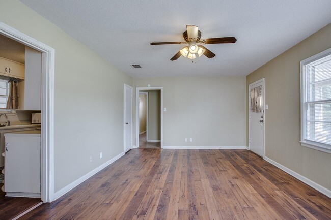 Photo - 3518 38th St